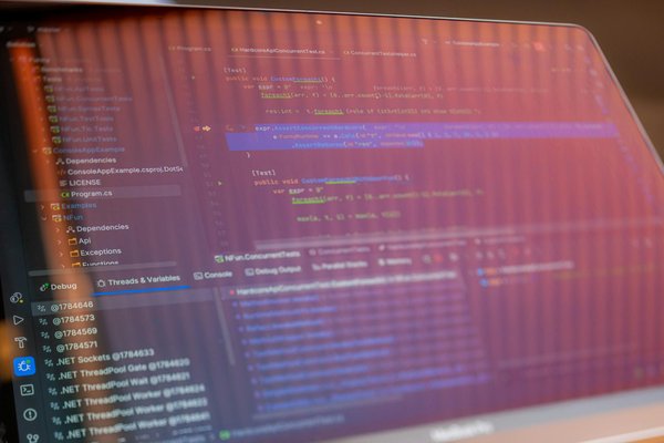 Quels sont les défis de la création d'un jeu de plateforme avec des niveaux influencés par la musique?